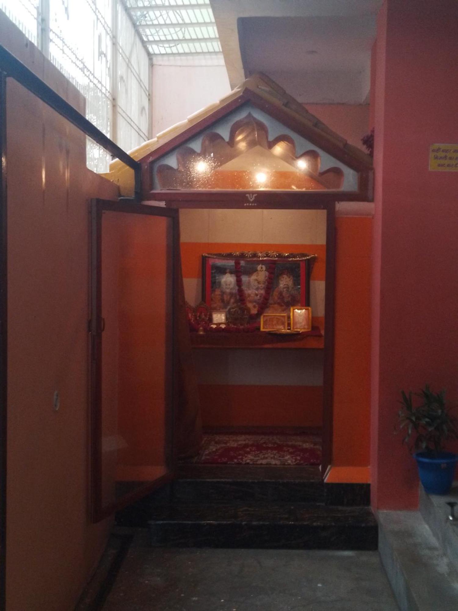 Siyaram Kunj Hotel Ayodhya ภายนอก รูปภาพ