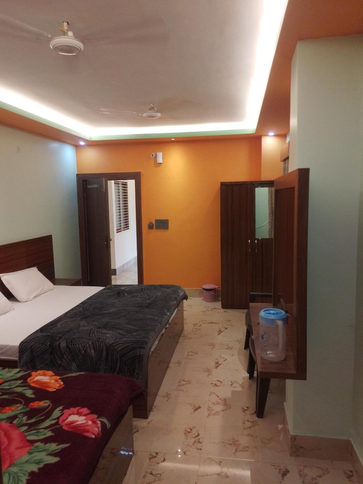 Siyaram Kunj Hotel Ayodhya ภายนอก รูปภาพ