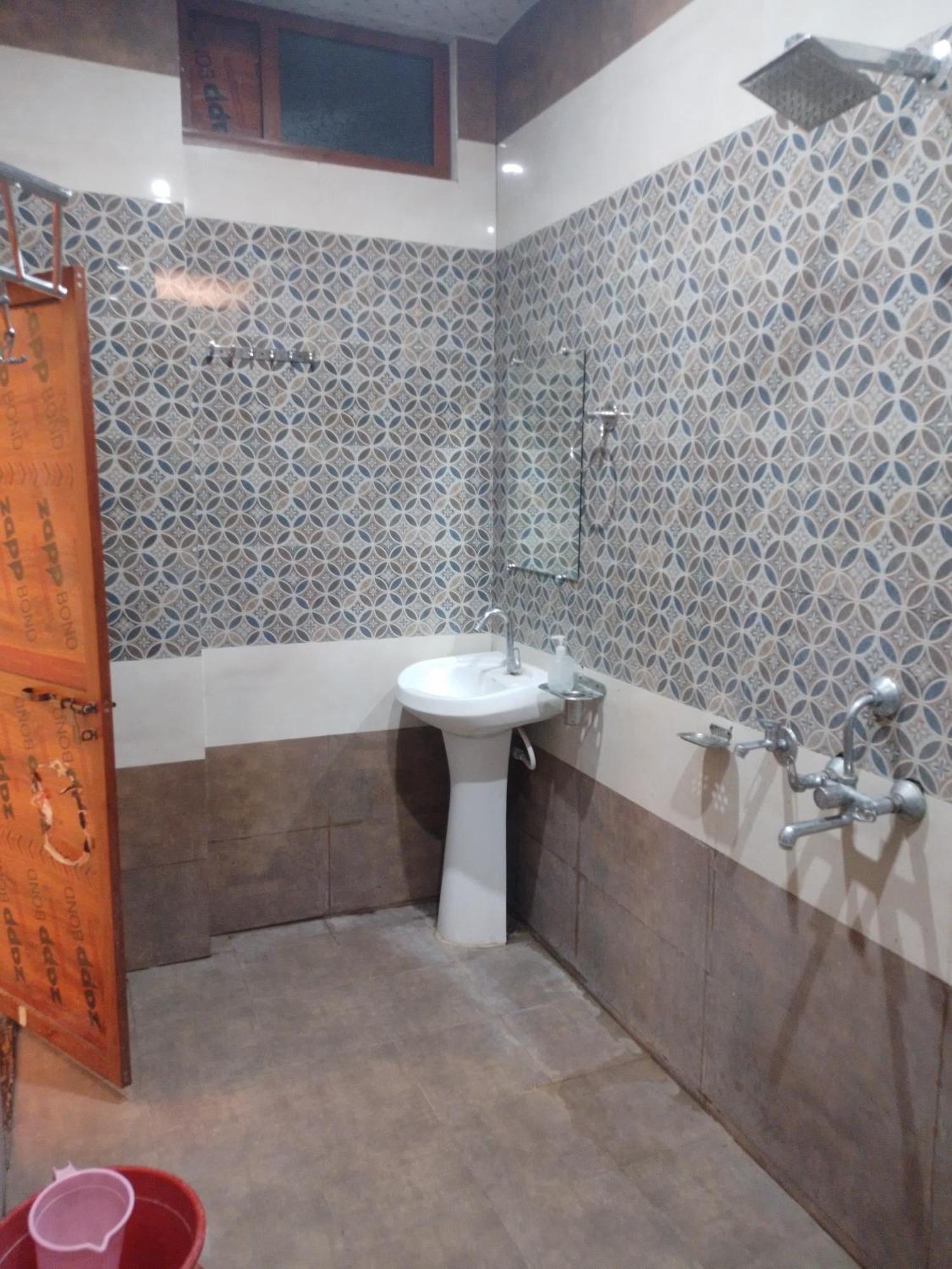 Siyaram Kunj Hotel Ayodhya ภายนอก รูปภาพ