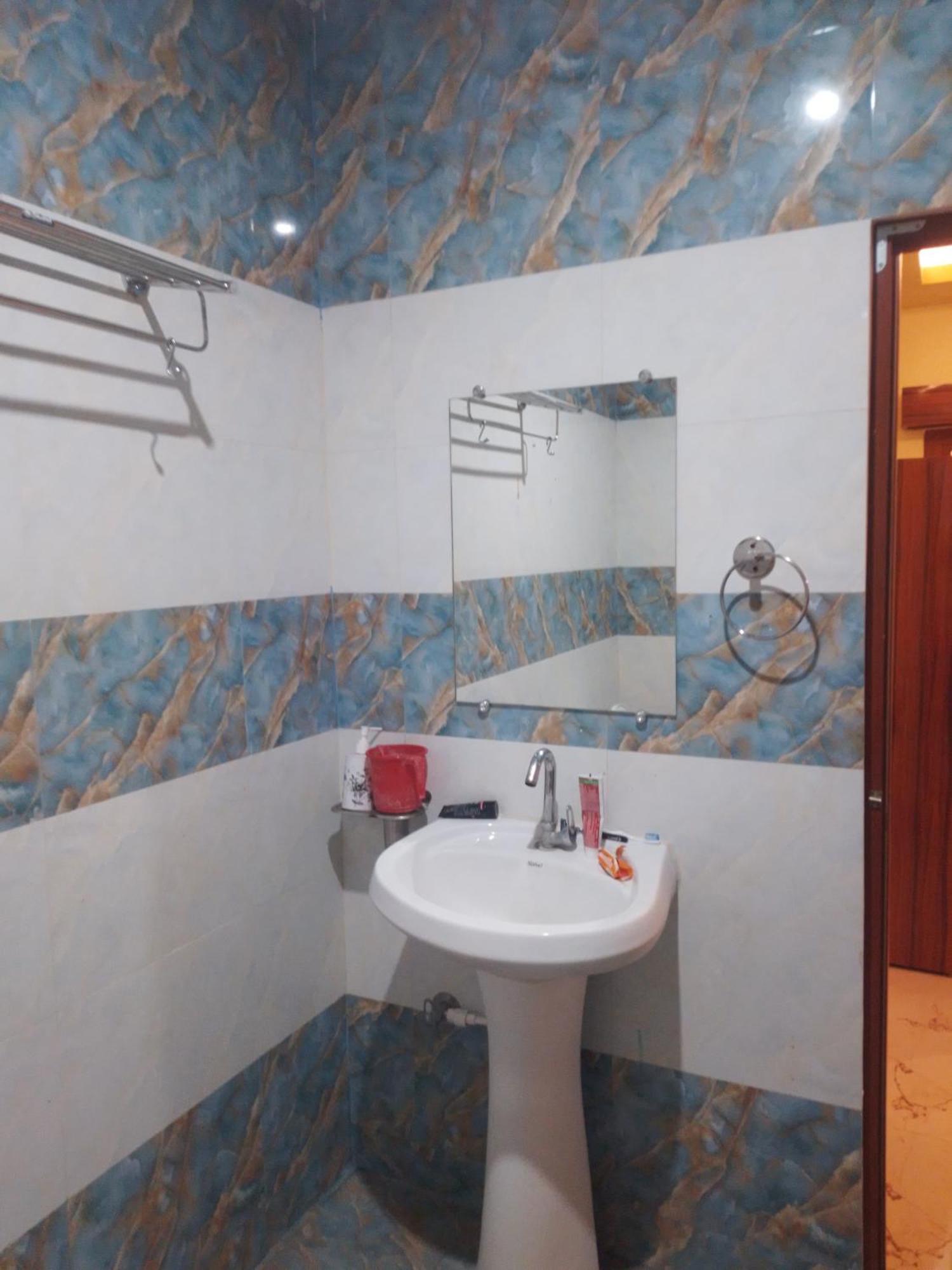 Siyaram Kunj Hotel Ayodhya ภายนอก รูปภาพ