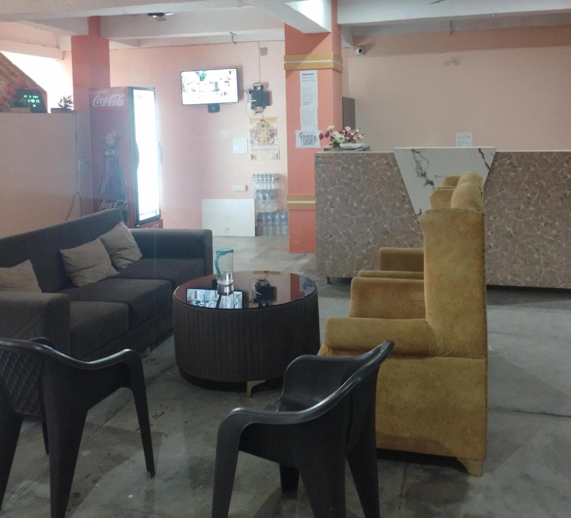 Siyaram Kunj Hotel Ayodhya ภายนอก รูปภาพ